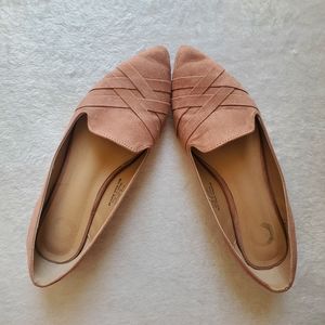 Journee Collection Women's Pointed Toe Mindee Loafer Flats Blush Pink Lattice 6